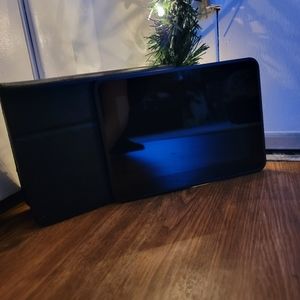 Amazon Kindle Fire Tablet 10" with Leather Case